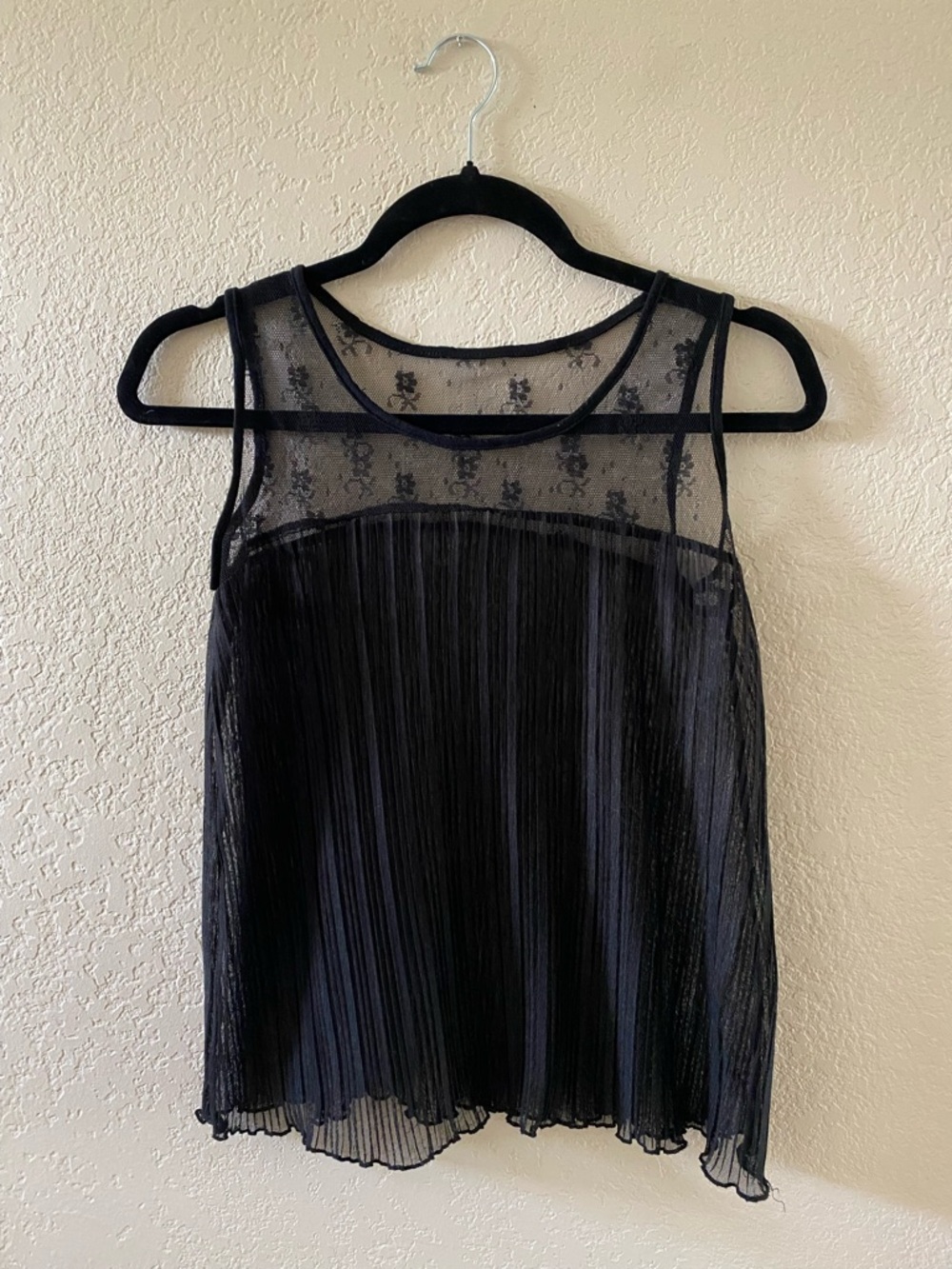 Sheer Black Lace Pleated Sleeveless Top Size XS